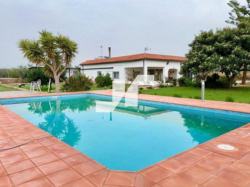 Chalet Independiente en venta Vilareal, Castellón. Ref: 95254723. HusDrommer