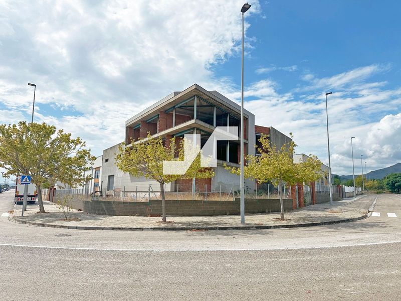 Industrial Warehouse for sale La Vall D