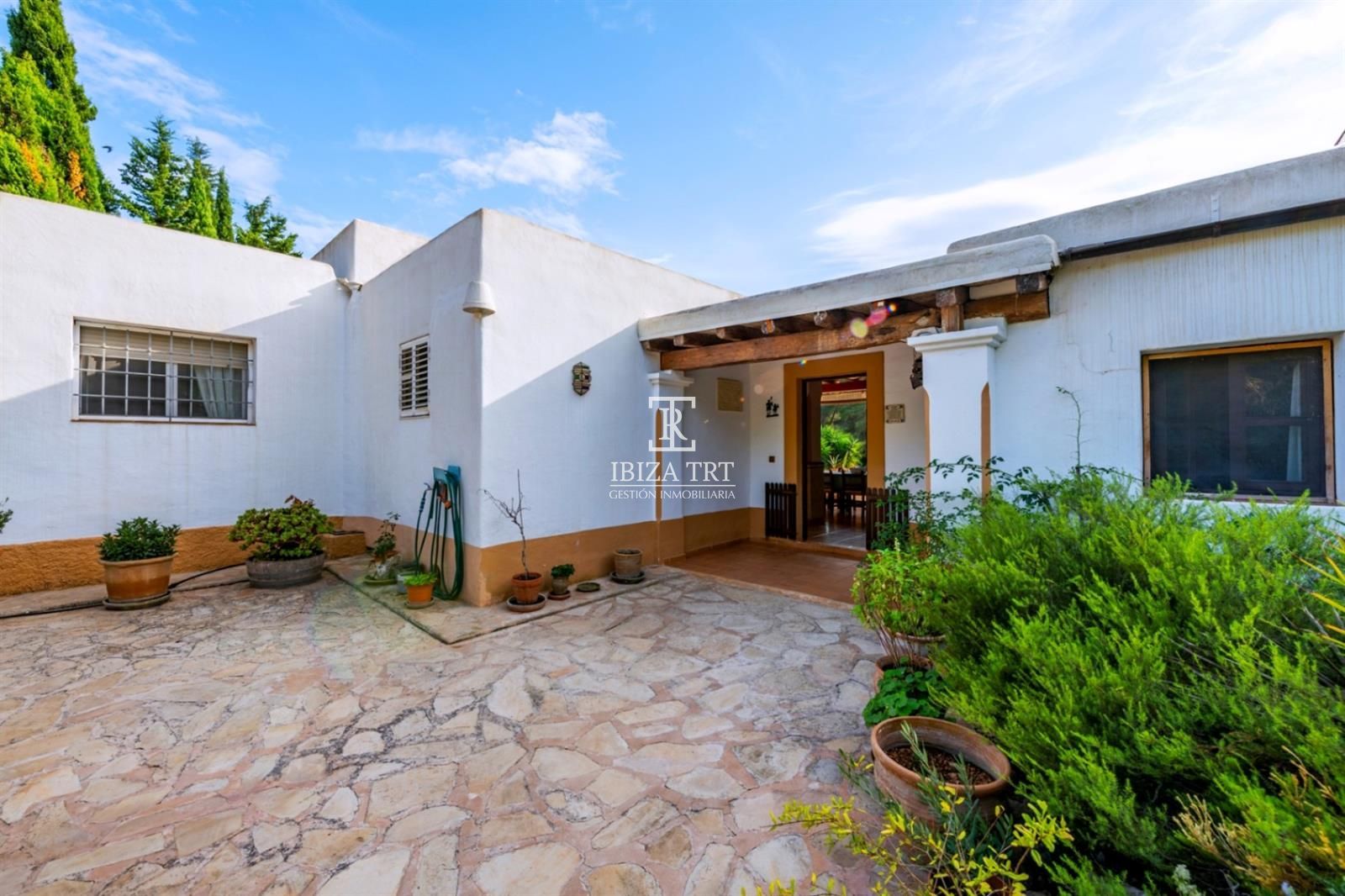 Detached villa for sale Santa Eulalia del Río, Baleares. Ref: 1542. IBIZA TRT