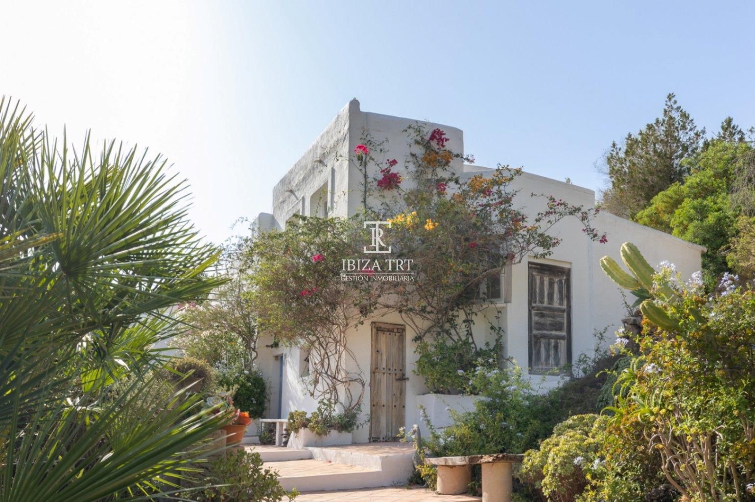 Detached villa for sale Santa Eulalia del Río, Baleares. Ref: 1571. IBIZA TRT