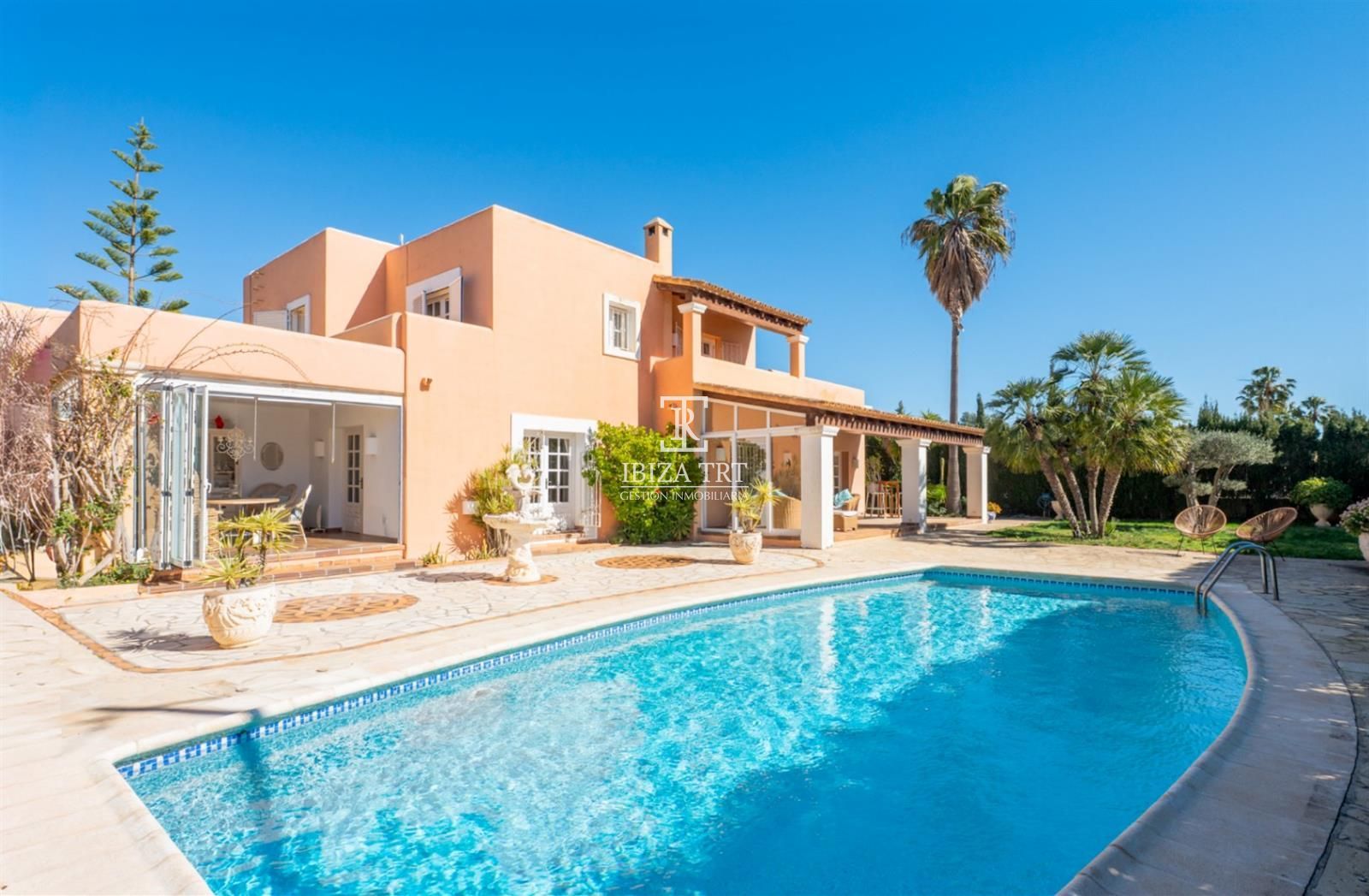 Detached villa for sale Santa Eulalia del Río, Baleares. Ref: 1595. IBIZA TRT
