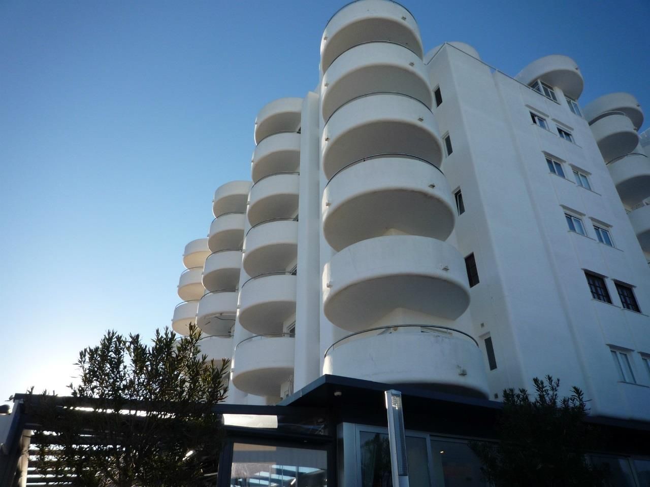 Penthouse in Santa Eularia des Riu - Image 3