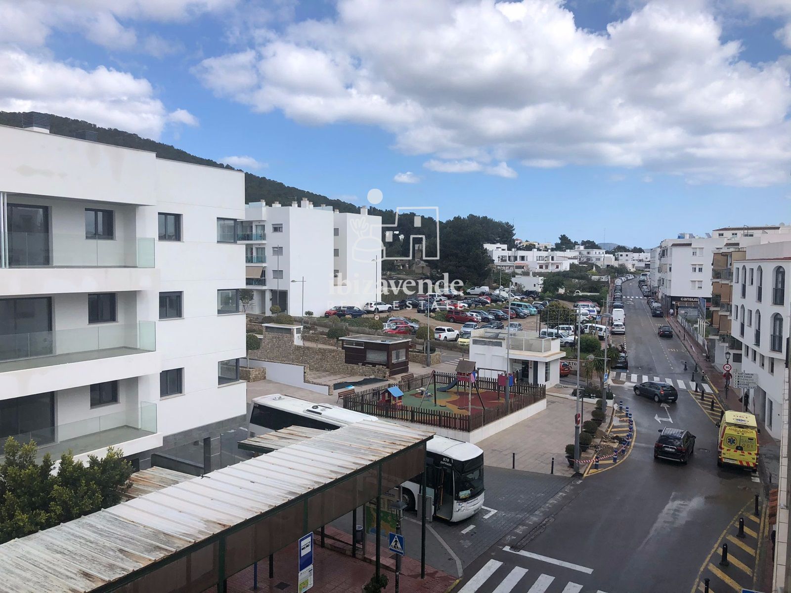 Penthouse te huur Santa Eularia des Riu, Baleares. Ref: 2348. Ibizavende