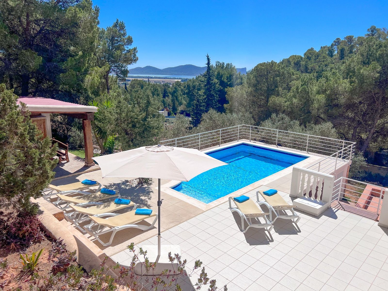 Villa in Sant Josep de sa Talaia - Image 3