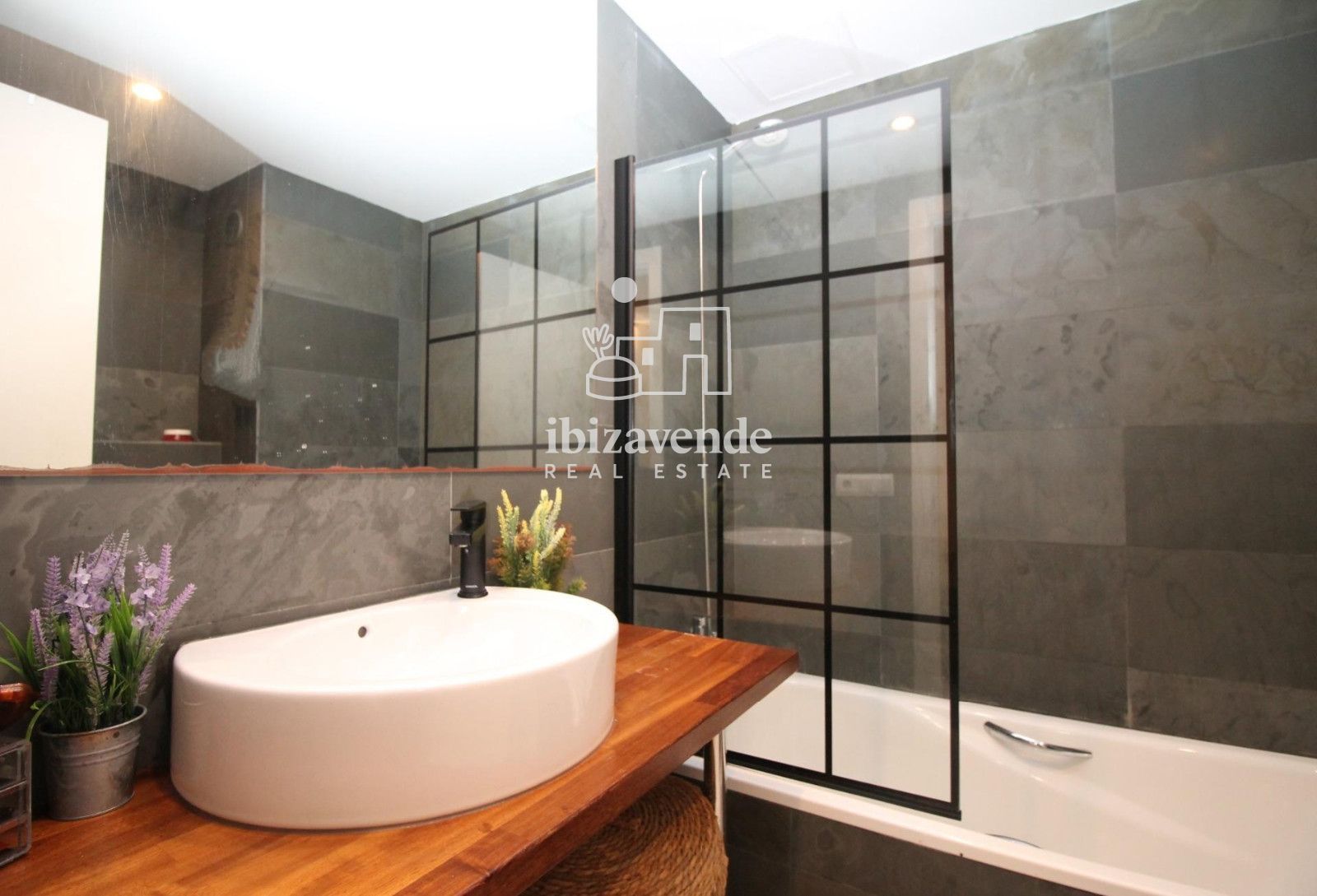 Mobilia Inmueble Image