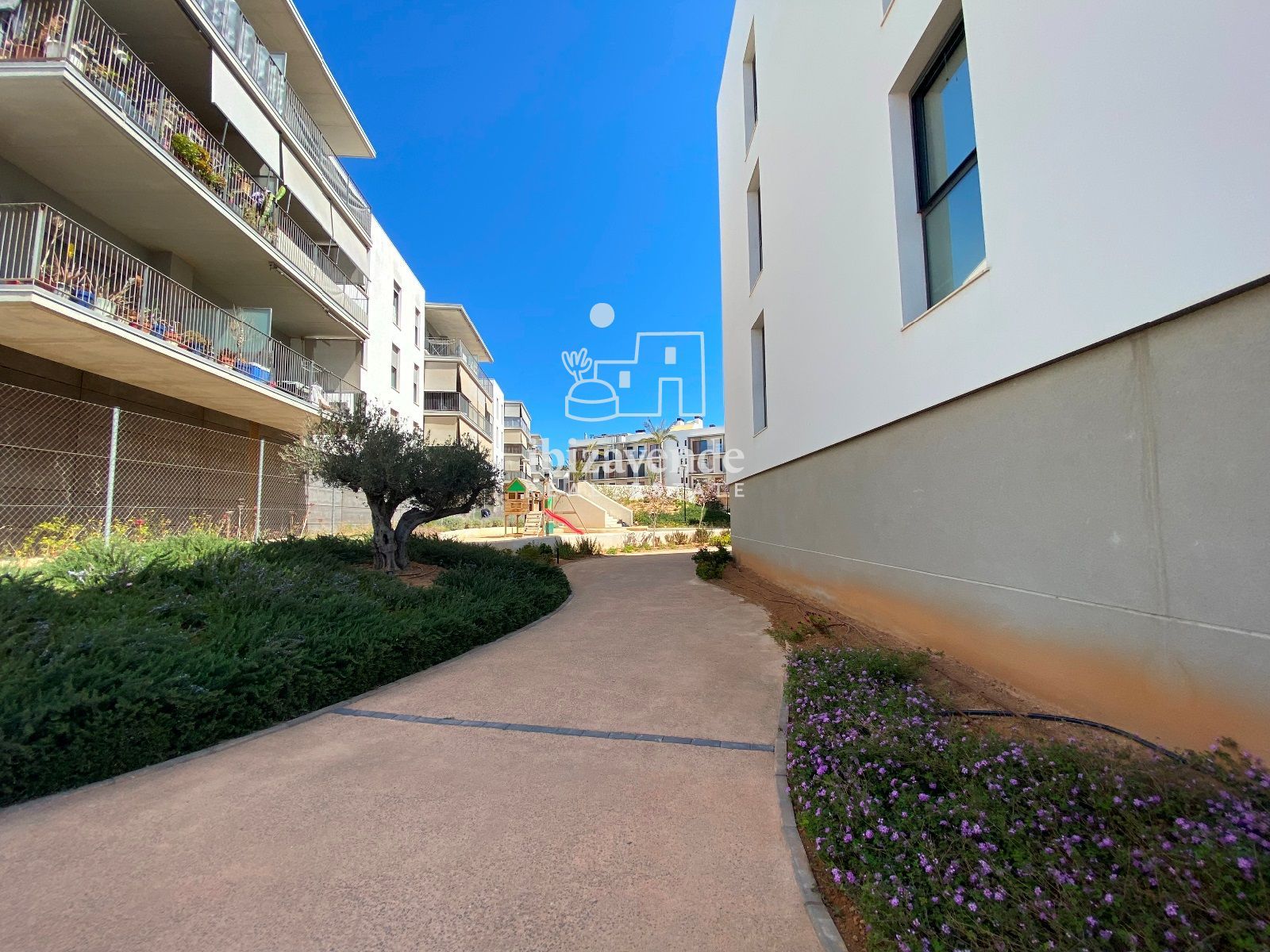 Mobilia Inmueble Image