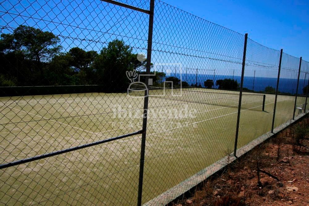 Pista de tenis común
