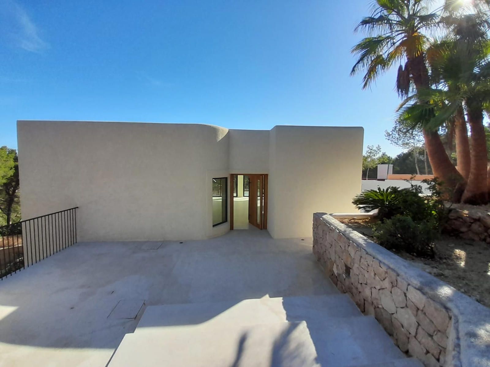 House in Santa Eularia des Riu - Image 5