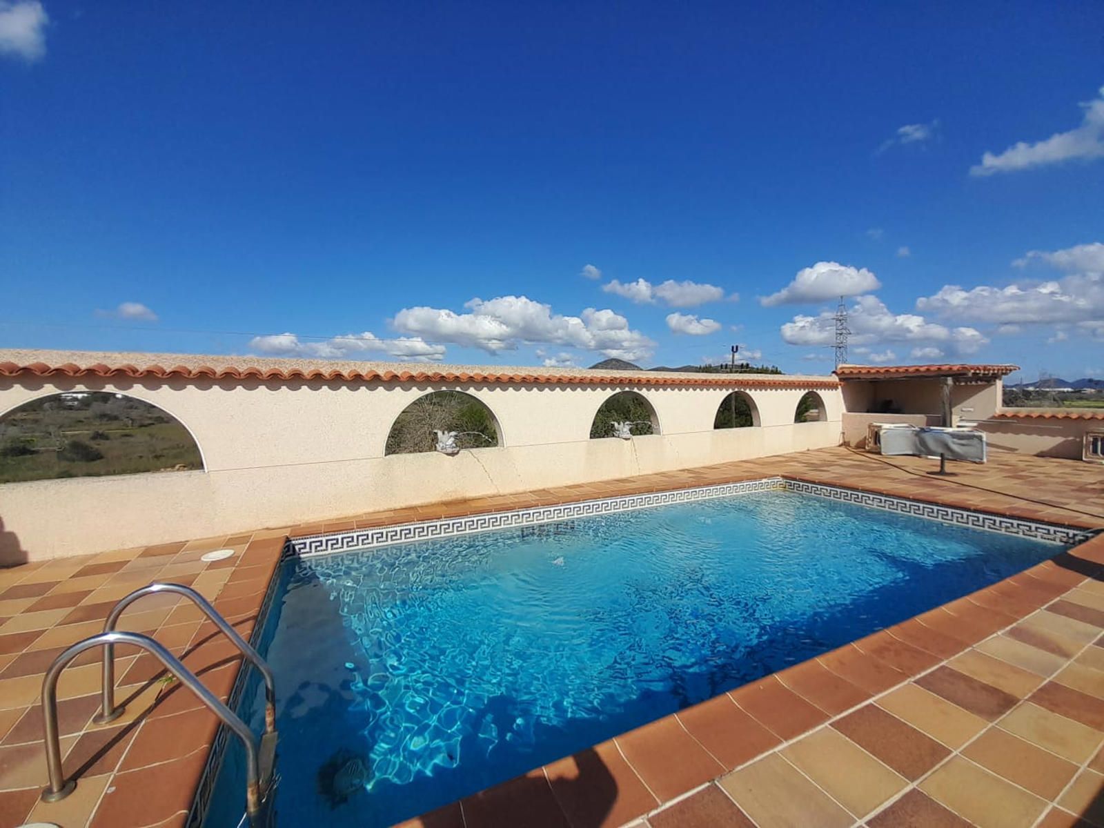 House in San Jordi De Ses Salines - Image 2