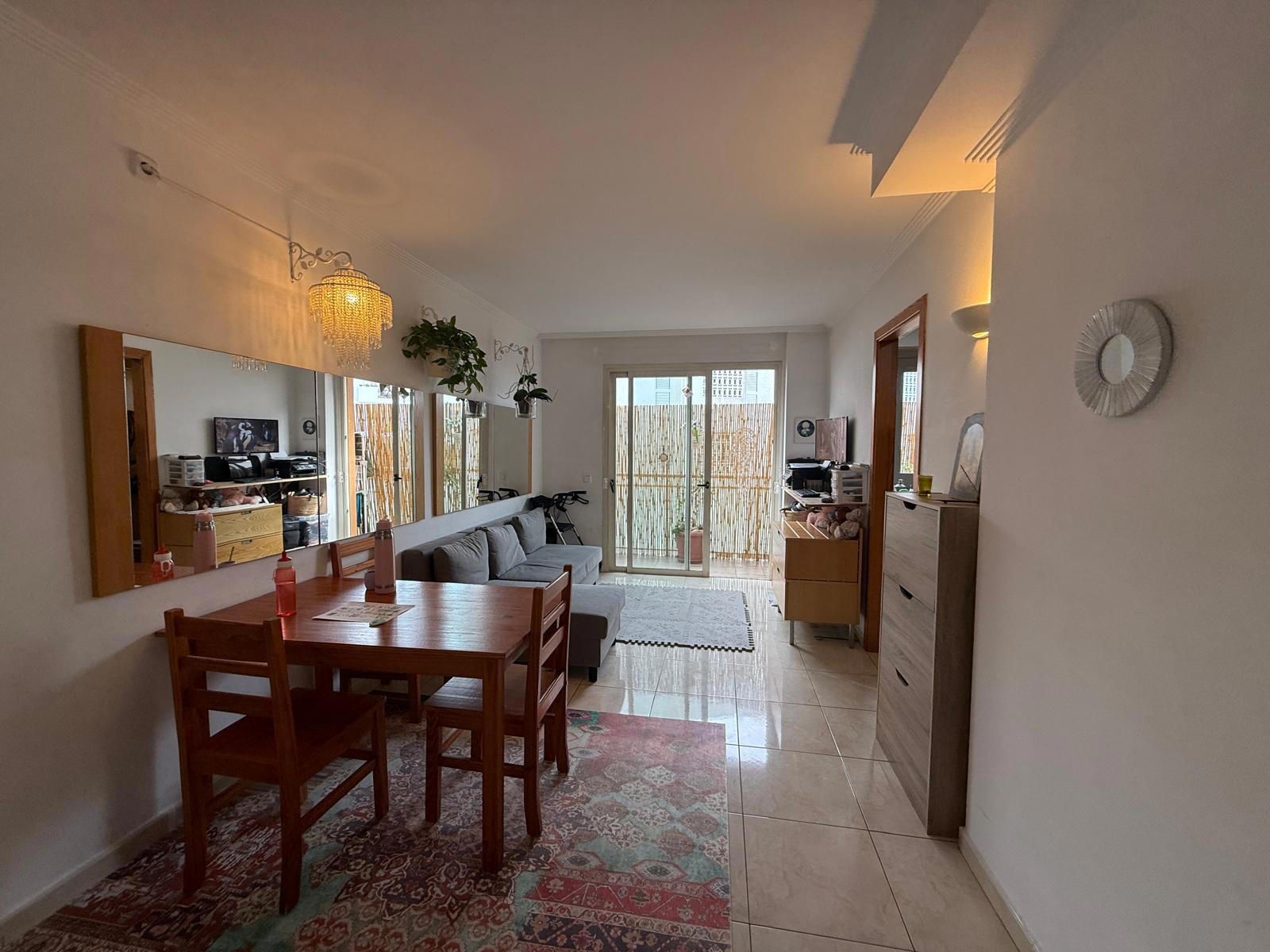 Apartment in Sant Antoni de Portmany - Image 2