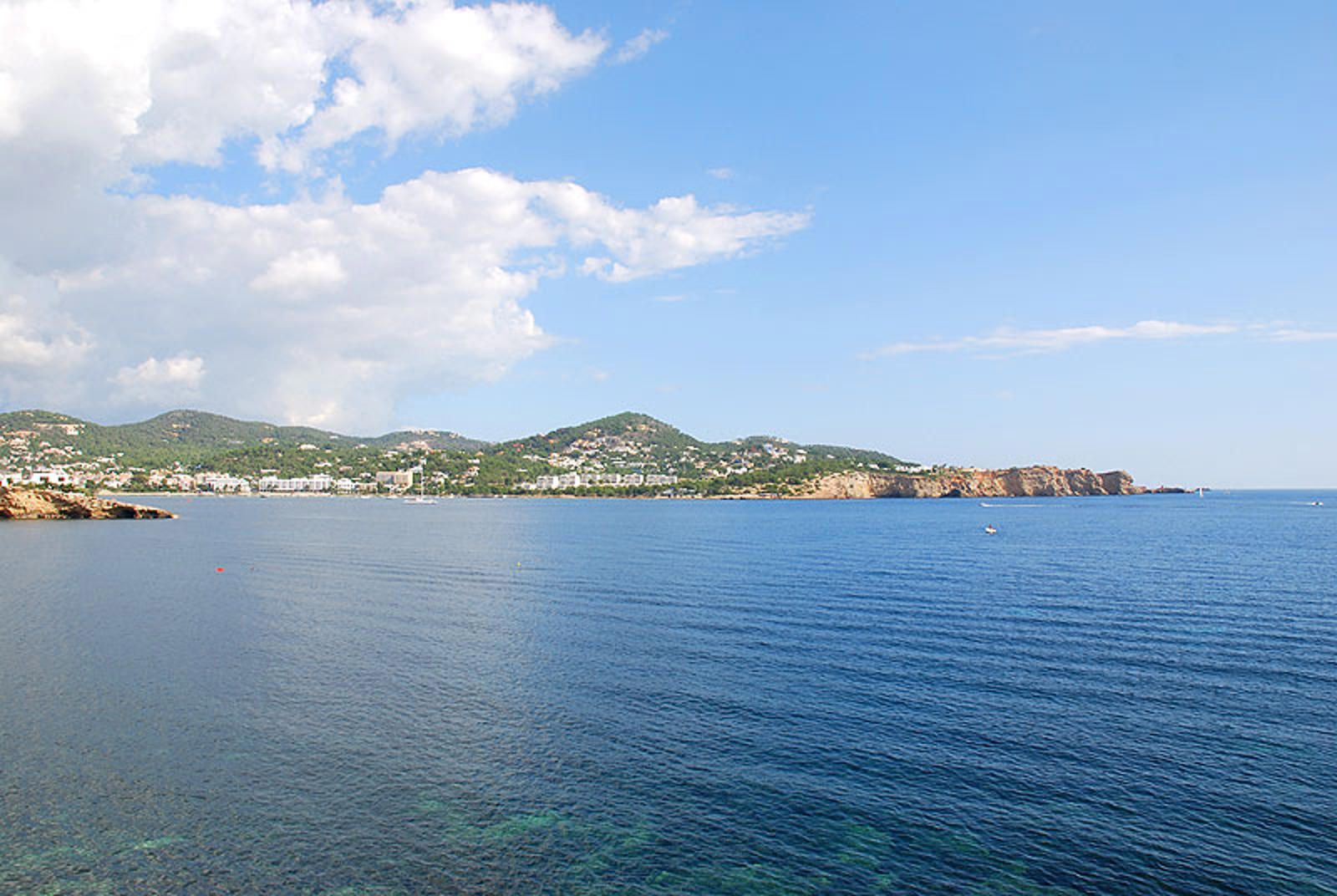 House in Santa Eularia des Riu - Image 3