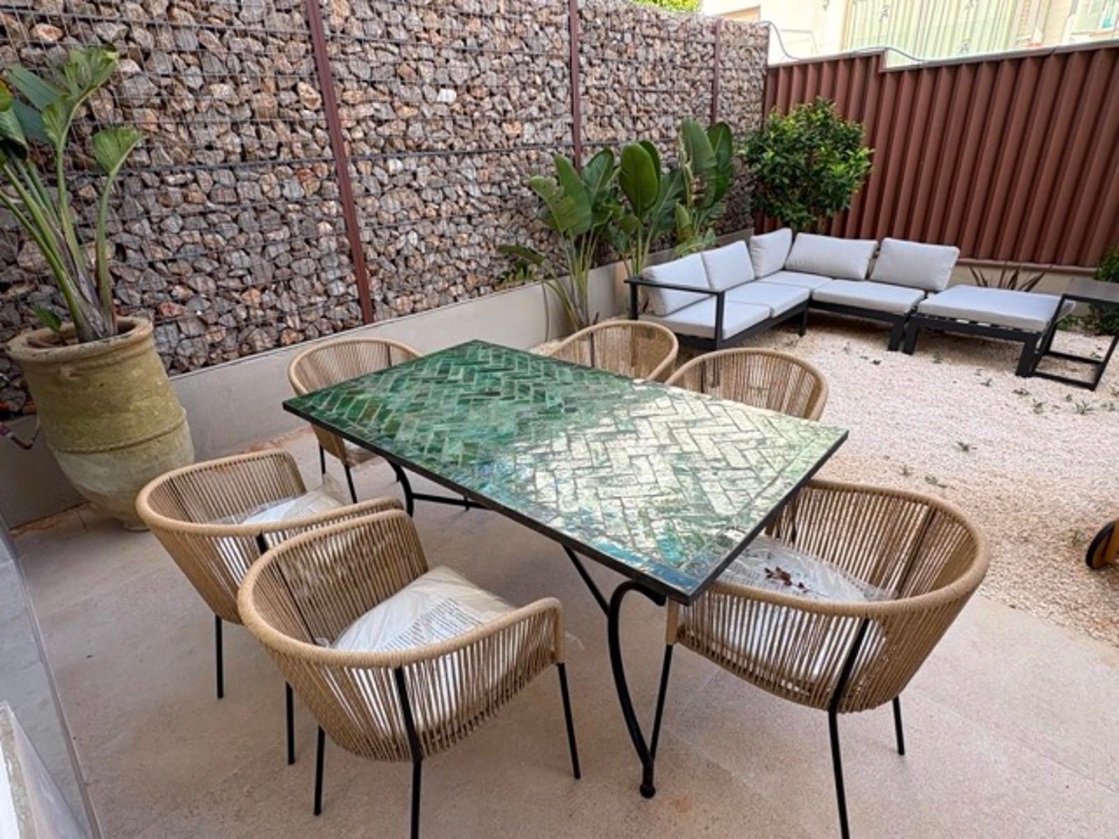 Apartment in Sant Antoni de Portmany - Image 2