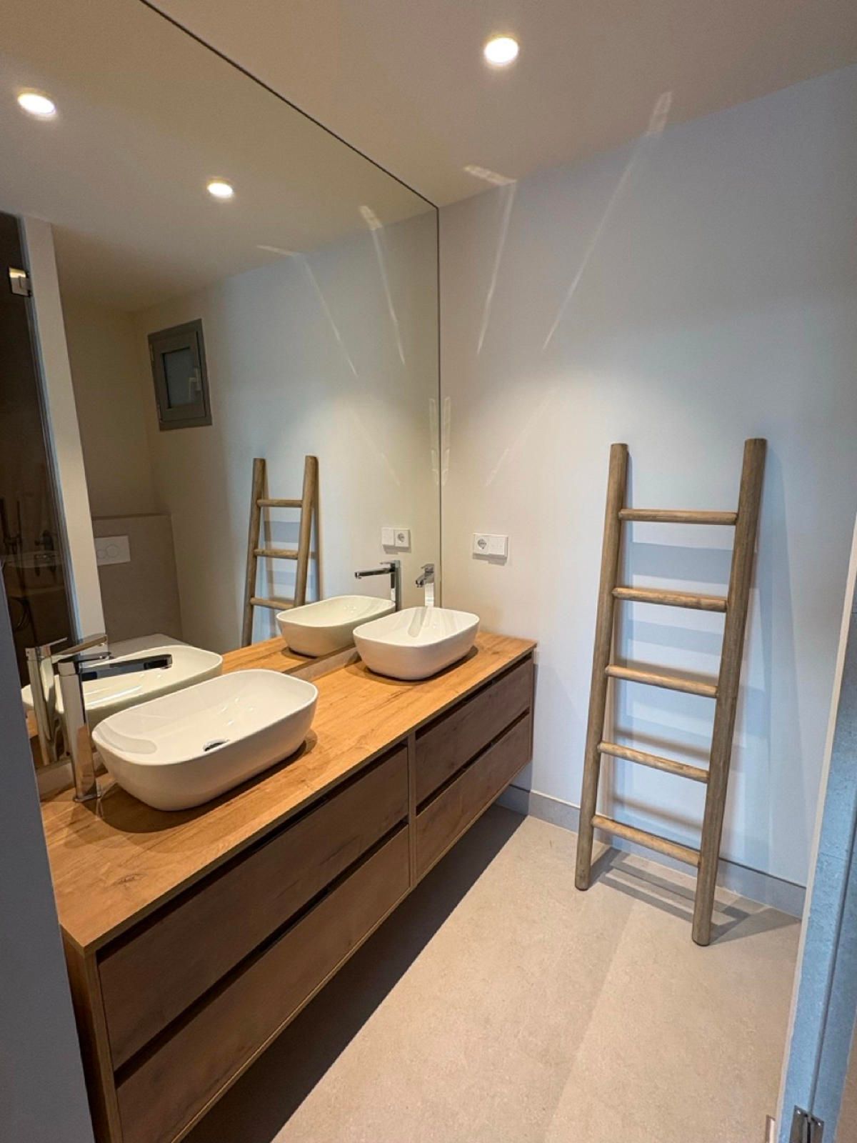 Apartment in Sant Antoni de Portmany - Image 5