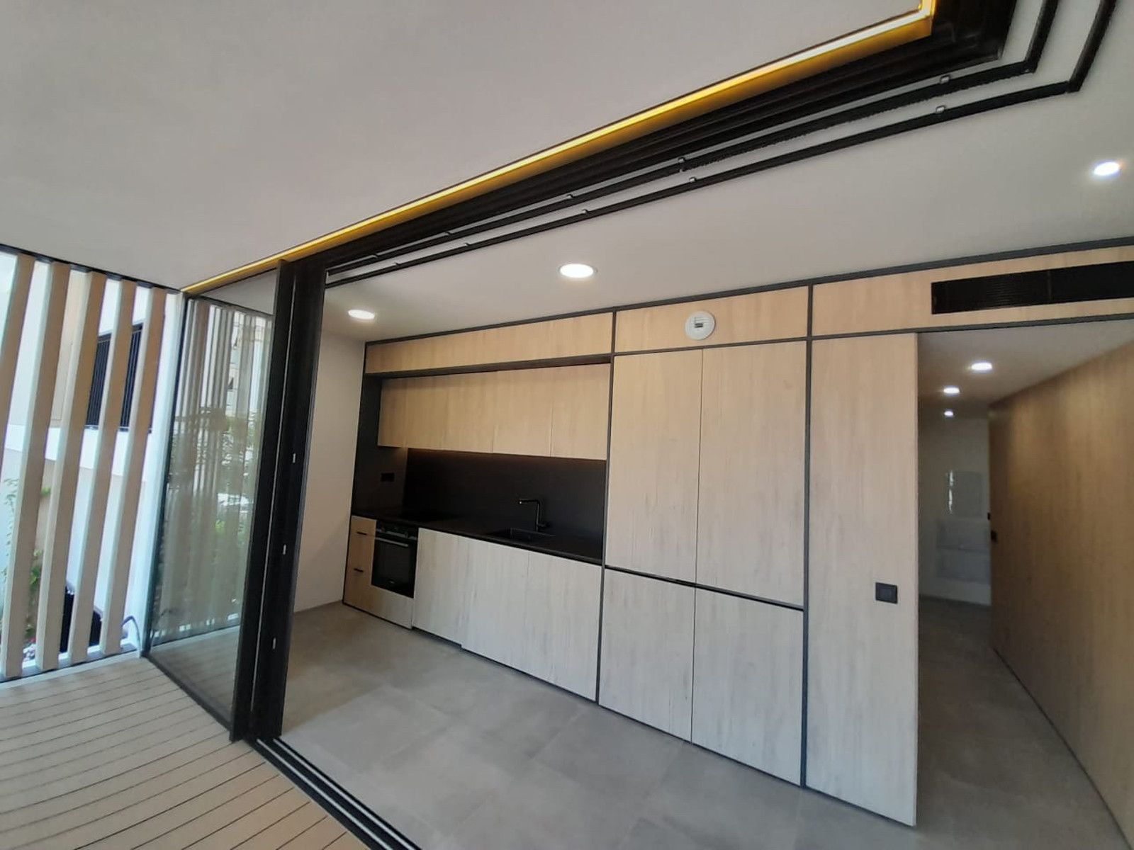 Apartment in Santa Eularia des Riu - Image 4