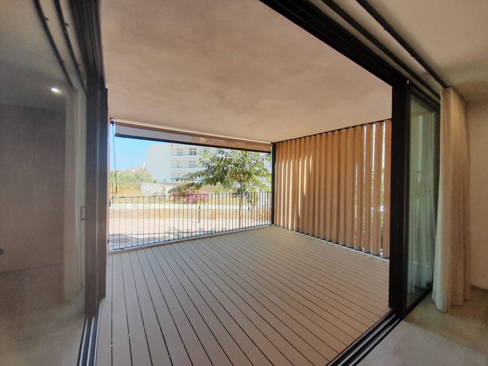 Apartment in Santa Eularia des Riu - Image 2