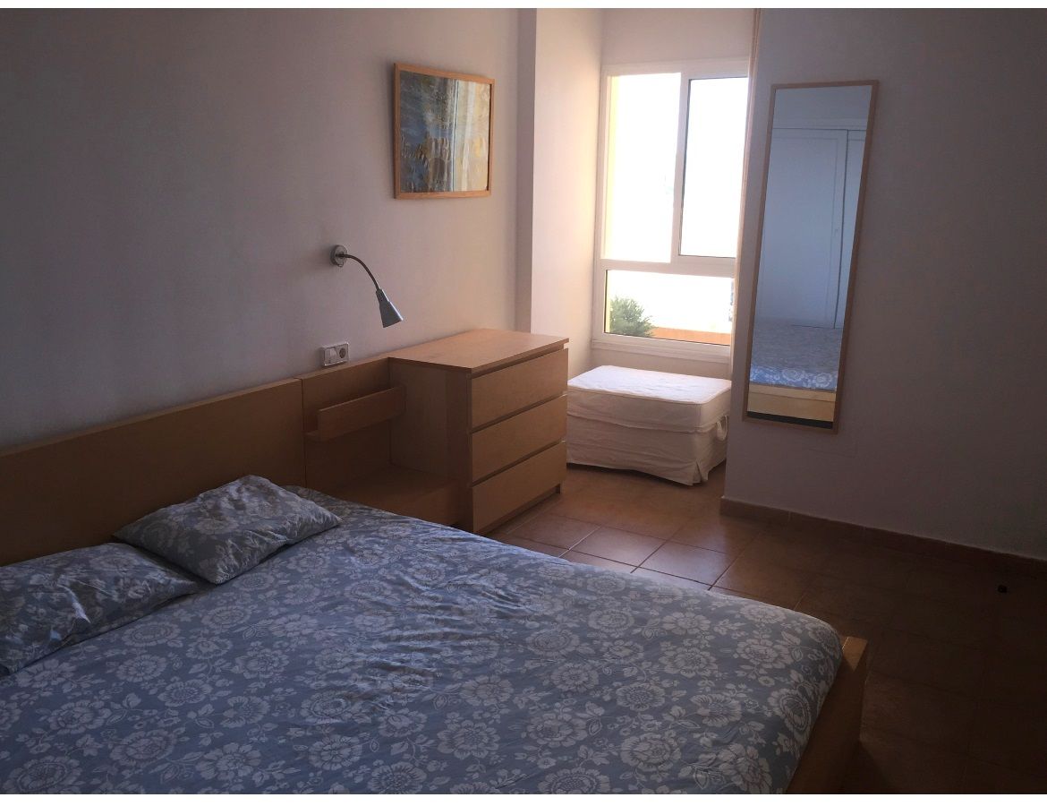 Apartment in Santa Eularia des Riu - Image 3