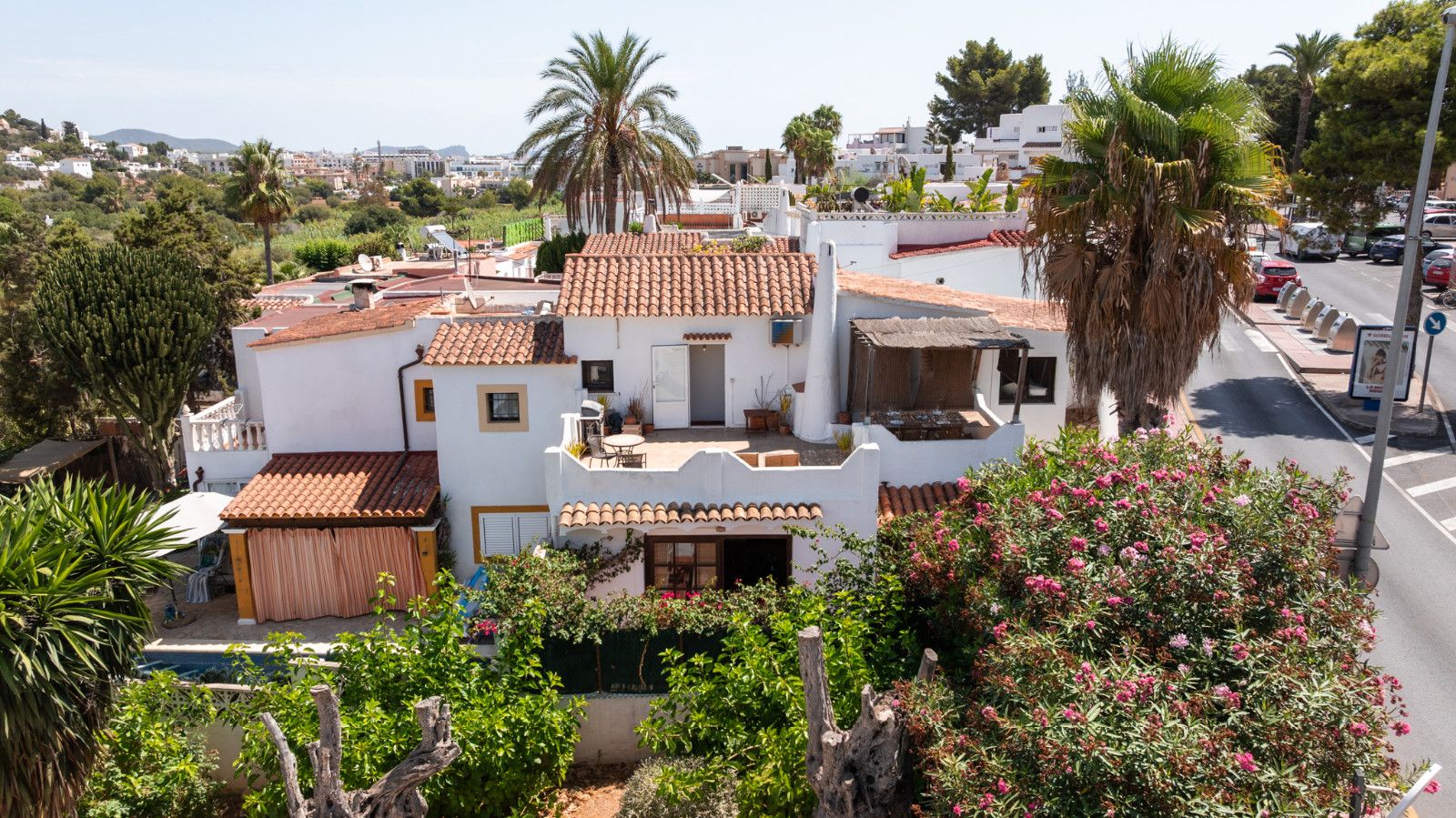 Villa in Santa Eularia des Riu - view 1