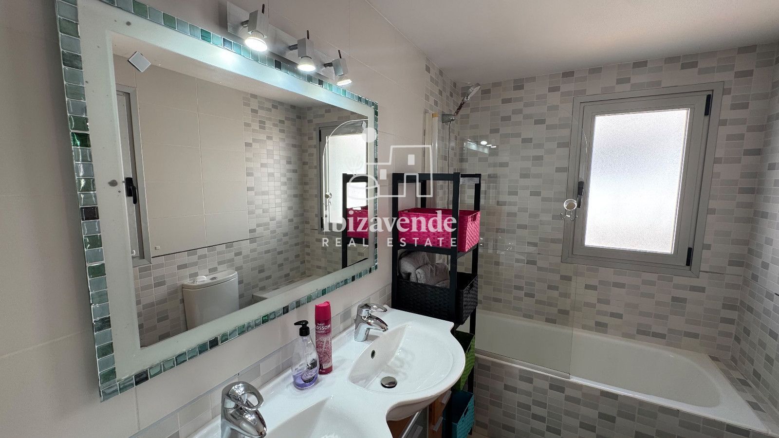 Mobilia Inmueble Image