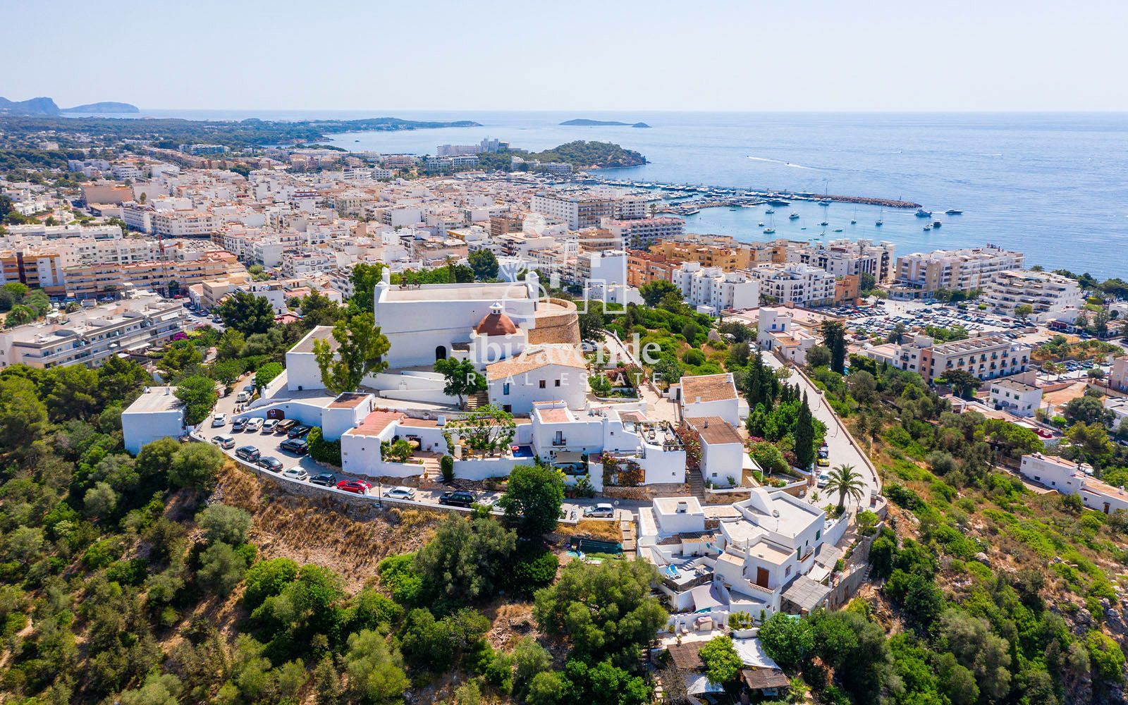 Piso en alquiler Santa Eularia des Riu, Baleares. Ref: 4682. Ibizavende