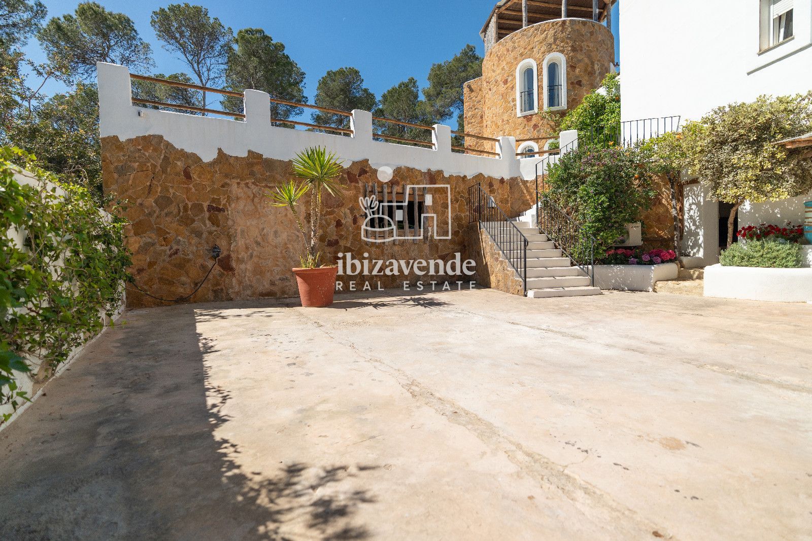 Mobilia Inmueble Image