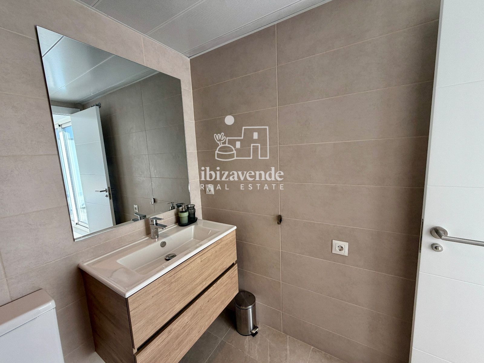 Mobilia Inmueble Image