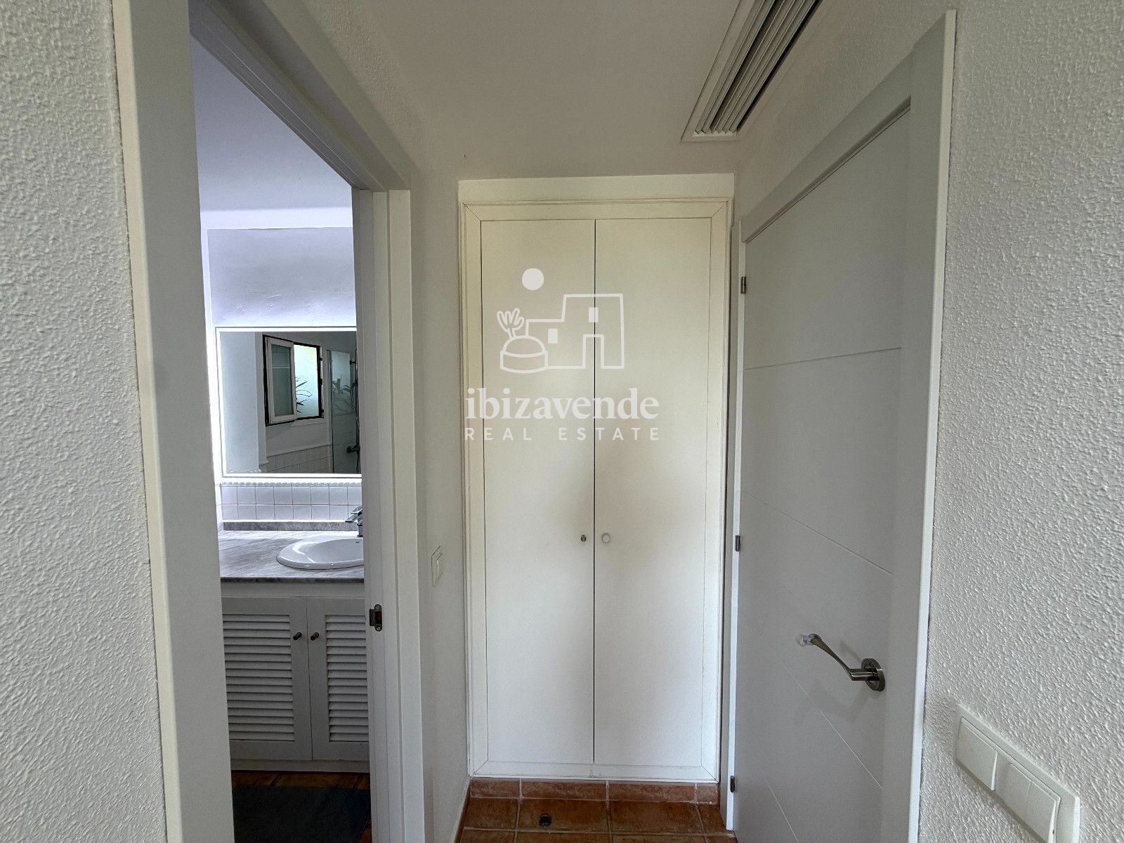 Mobilia Inmueble Image