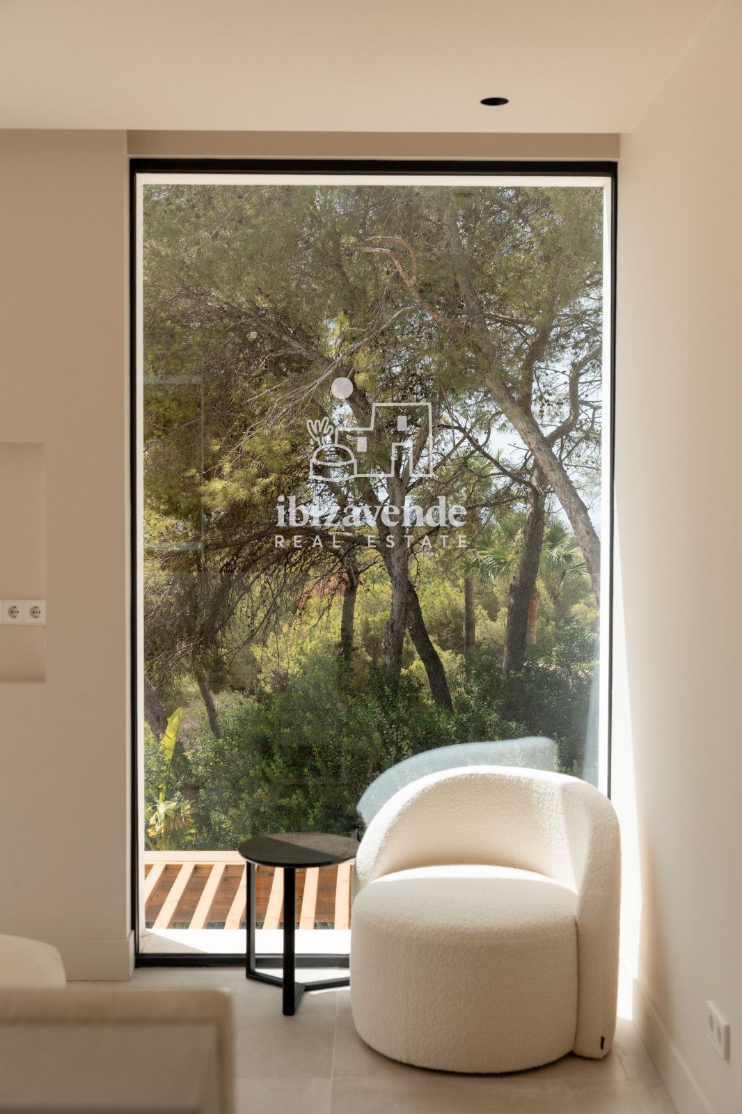 Mobilia Inmueble Image