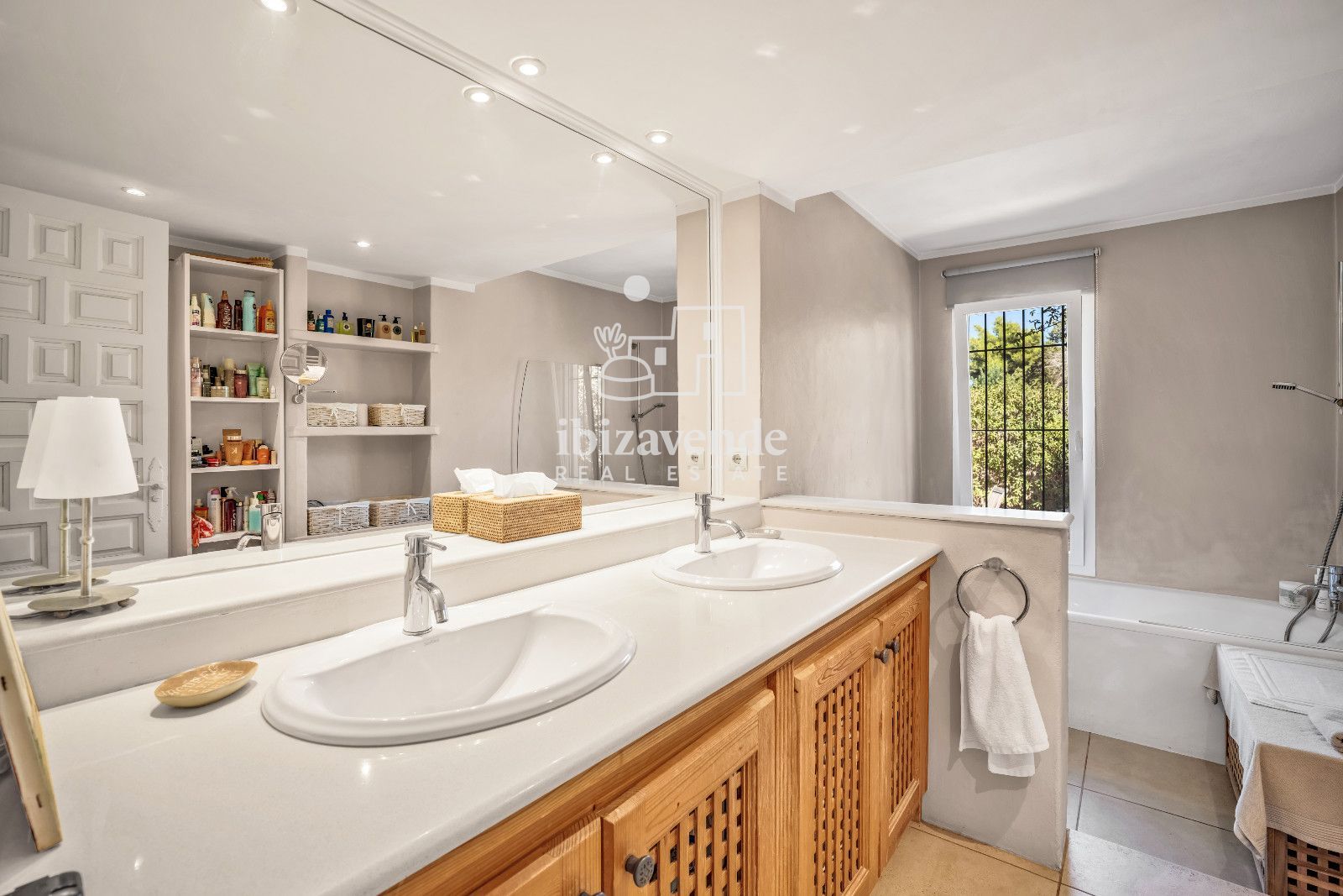 Mobilia Inmueble Image