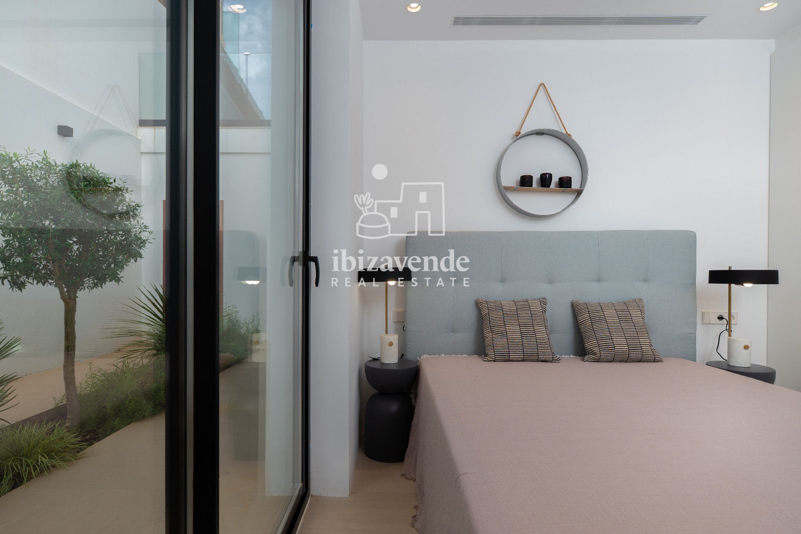 Mobilia Inmueble Image