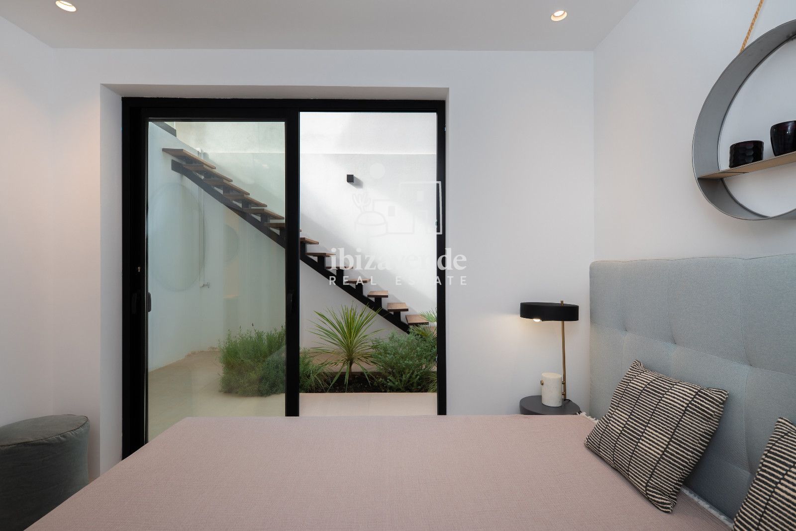 Mobilia Inmueble Image