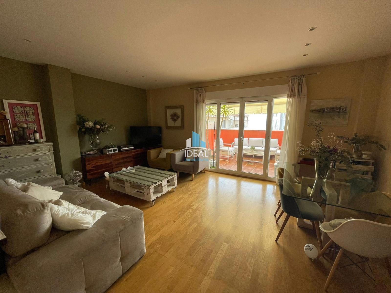 Ático en venta Don Benito, Badajoz. Ref: 3257. IDEAL inmobiliaria