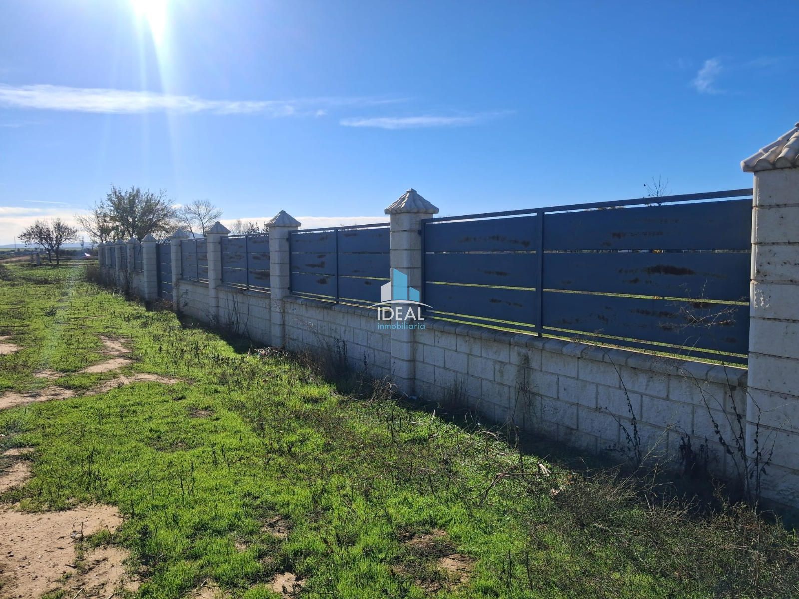 Parcela en venta Medellin, Badajoz. Ref: 3261. IDEAL inmobiliaria