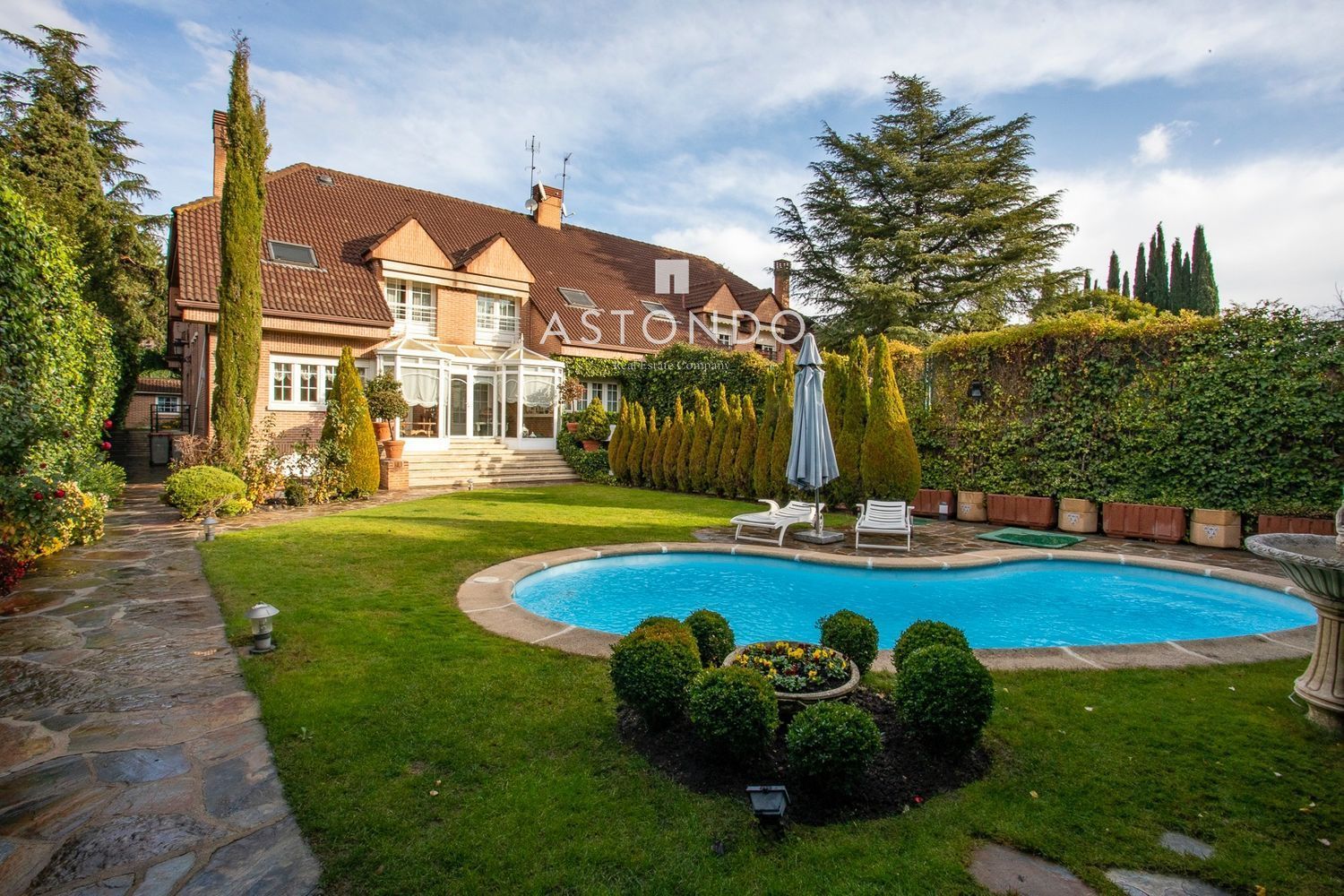 House for sale Madrid. Ref: 2757. ASTONDO REAL ESTATE