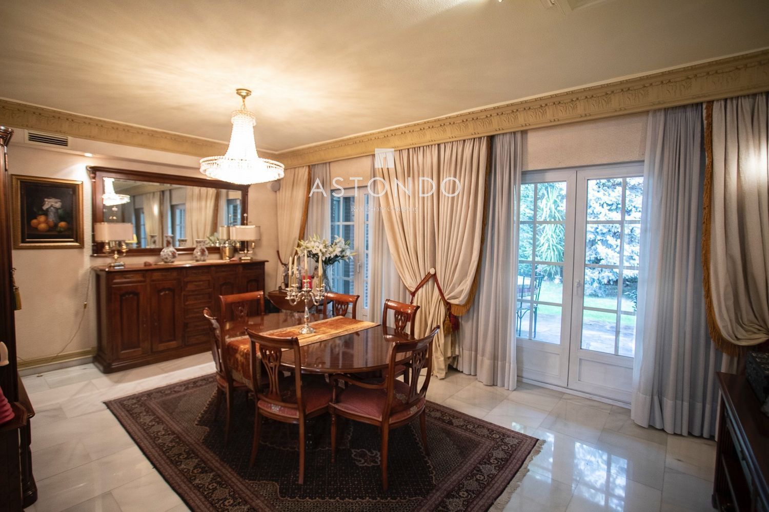 Detached villa for sale in Conde Orgaz with 4 bedrooms, 5 bathrooms, a swimming pool, and a garden. - Foto 12