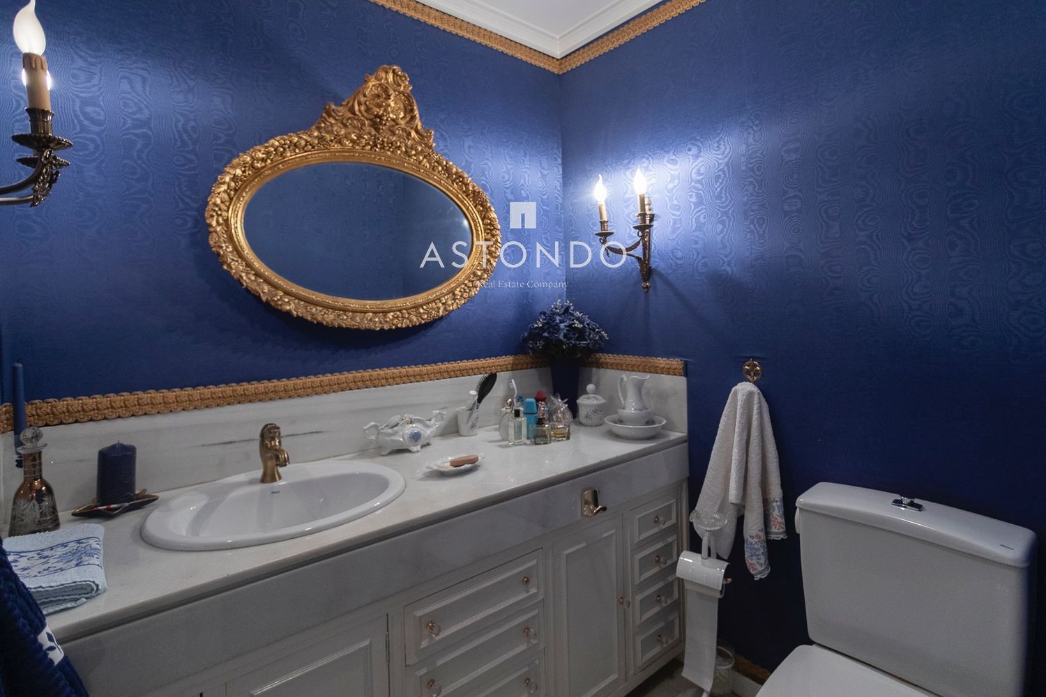 Detached villa for sale in Conde Orgaz with 4 bedrooms, 5 bathrooms, a swimming pool, and a garden. - Foto 23