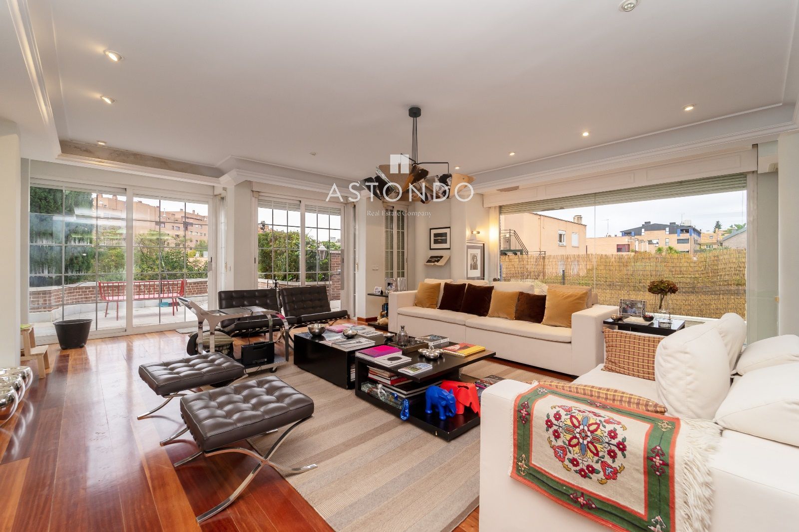 Chalet Independiente en alquiler Madrid. Ref: 3760. ASTONDO REAL ESTATE