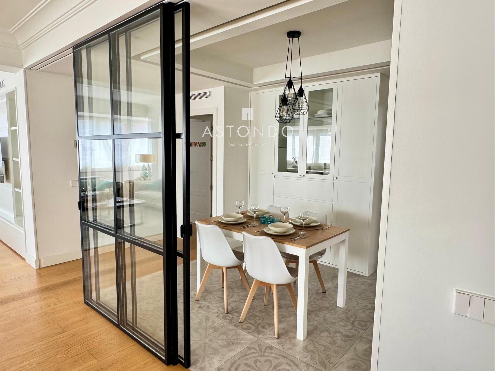 An extraordinary 4-bedroom, 2-bathroom apartment is for sale in Chamartín. Includes garage and storage room. - Foto 19