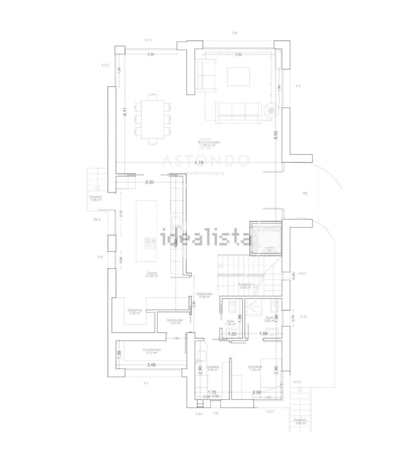PLANO - En Arturo Soria, se vende chalet con 5 habitaciones y 7 baños. Con garaje