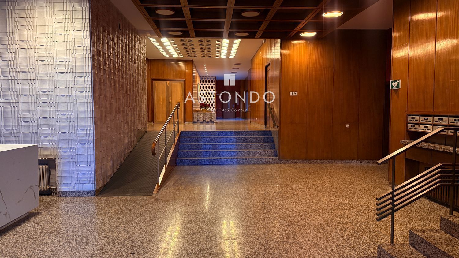Apartment for sale in Palomas with 4 bedrooms, 3 bathrooms, garage, storage room, and swimming pool. - Foto 38