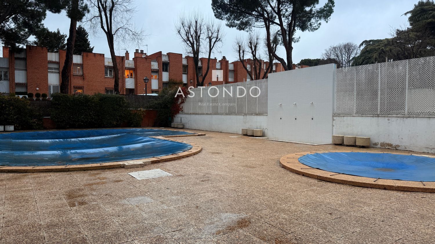 Apartment for sale in Palomas with 4 bedrooms, 3 bathrooms, garage, storage room, and swimming pool. - Foto 39