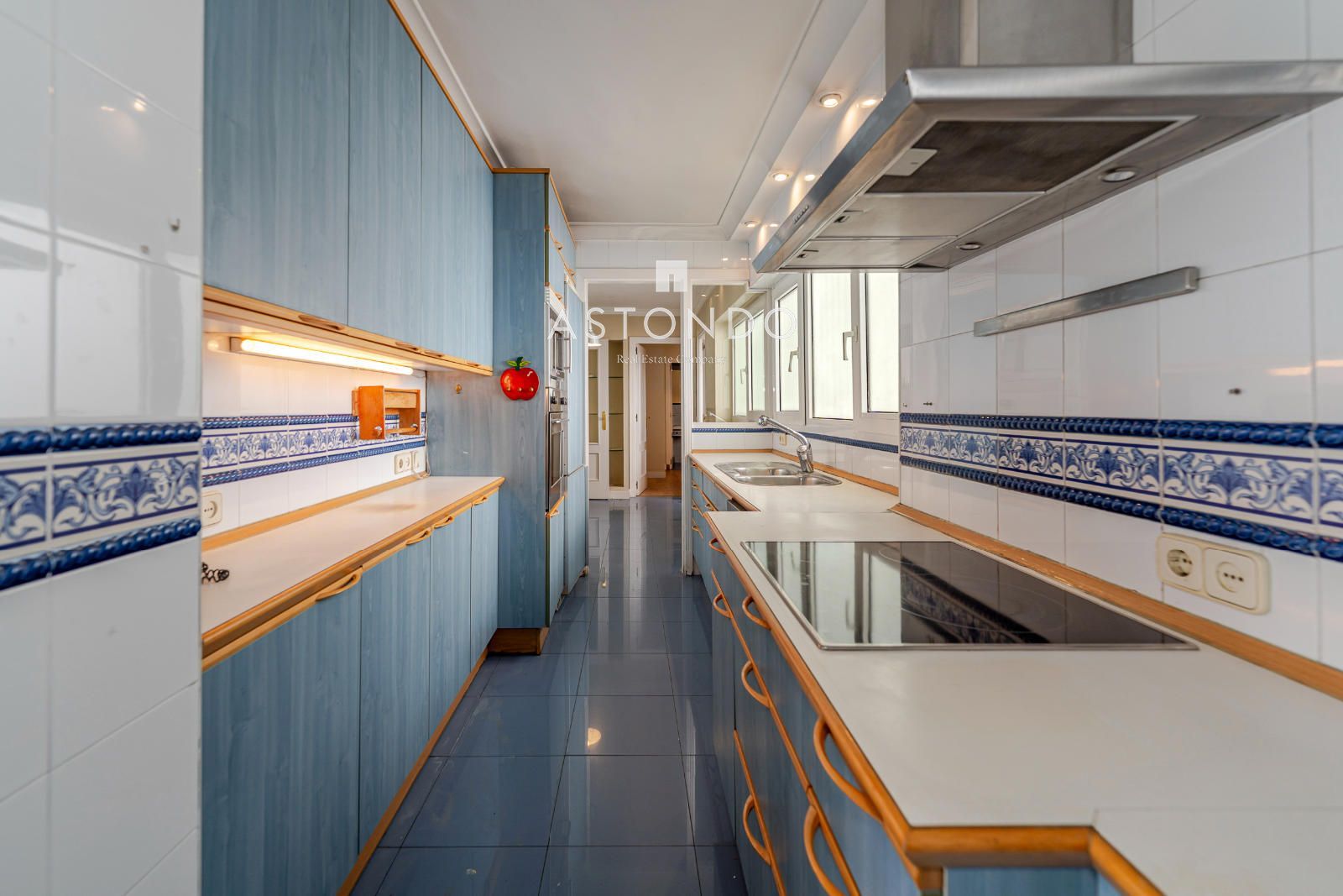 Apartment for sale in Palomas with 4 bedrooms, 3 bathrooms, garage, storage room, and swimming pool. - Foto 9
