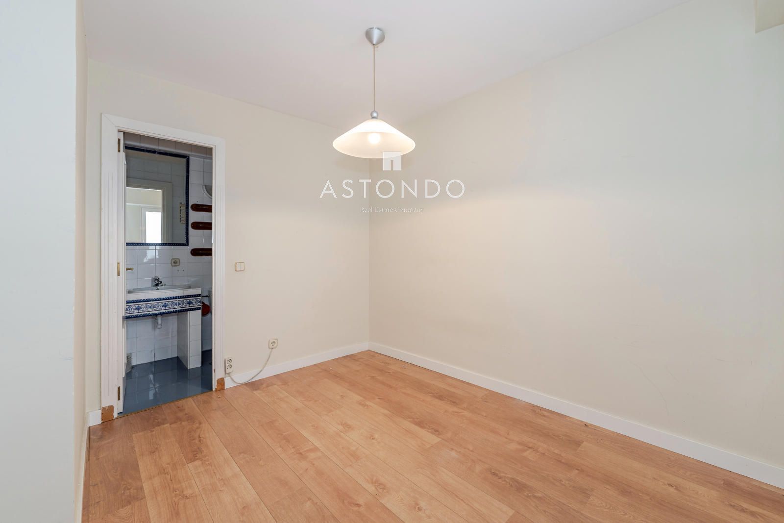 Apartment for sale in Palomas with 4 bedrooms, 3 bathrooms, garage, storage room, and swimming pool. - Foto 14