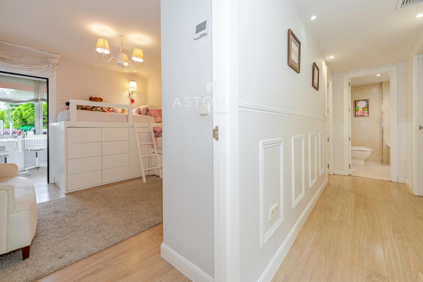 Piso reformado en venta de 4 dormitorios, 4 baños con piscina y garaje. - Foto 15