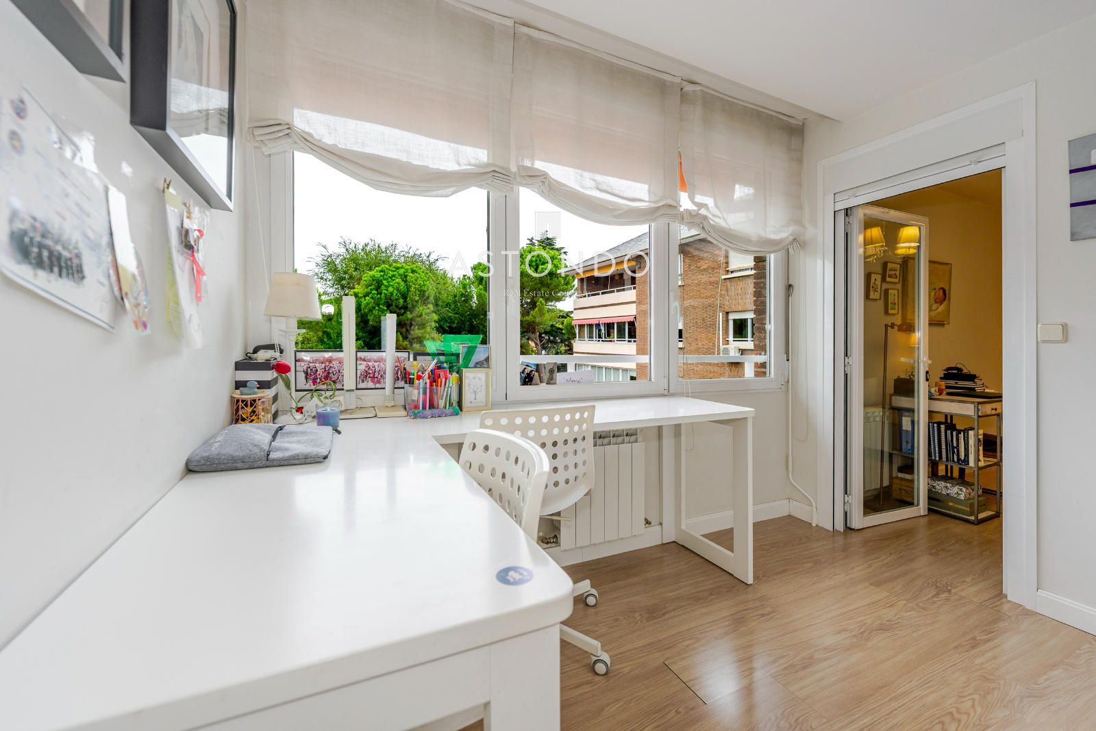 Piso reformado en venta de 4 dormitorios, 4 baños con piscina y garaje. - Foto 31