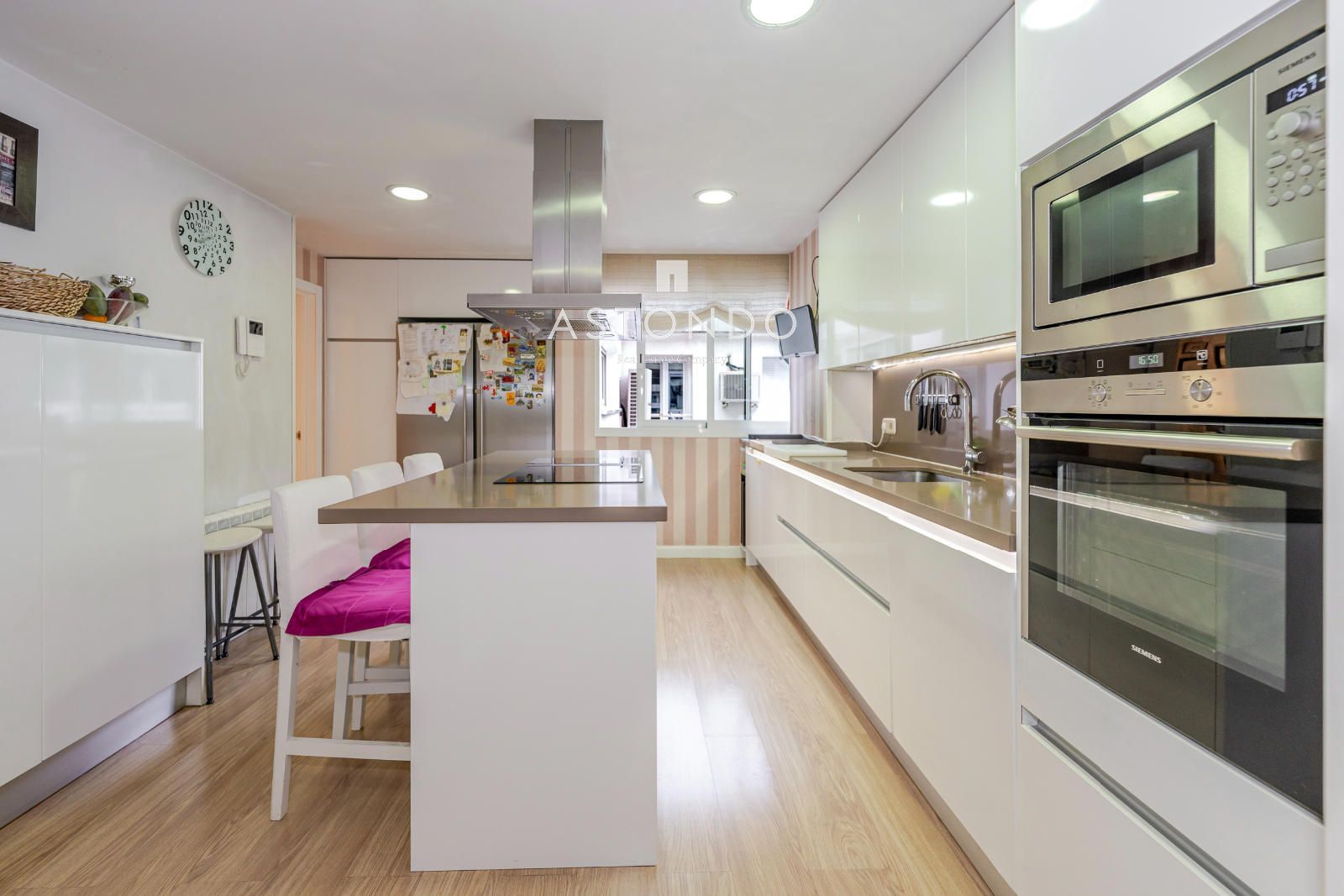 Piso reformado en venta de 4 dormitorios, 4 baños con piscina y garaje. - Foto 38