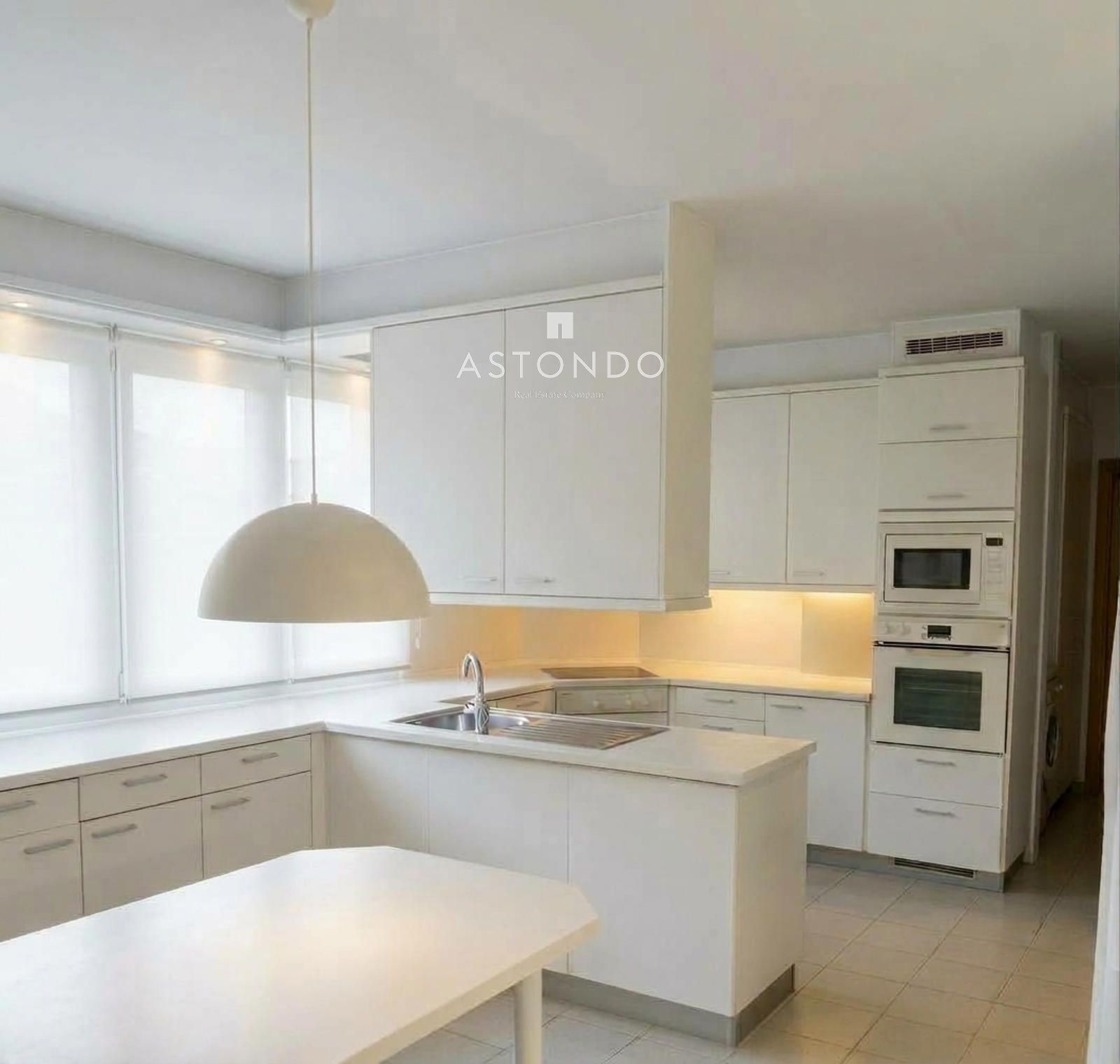 Chalet en venta conde Orgaz de 5 dormitorios, 5 baños, piscina con aerotermia - Foto 8