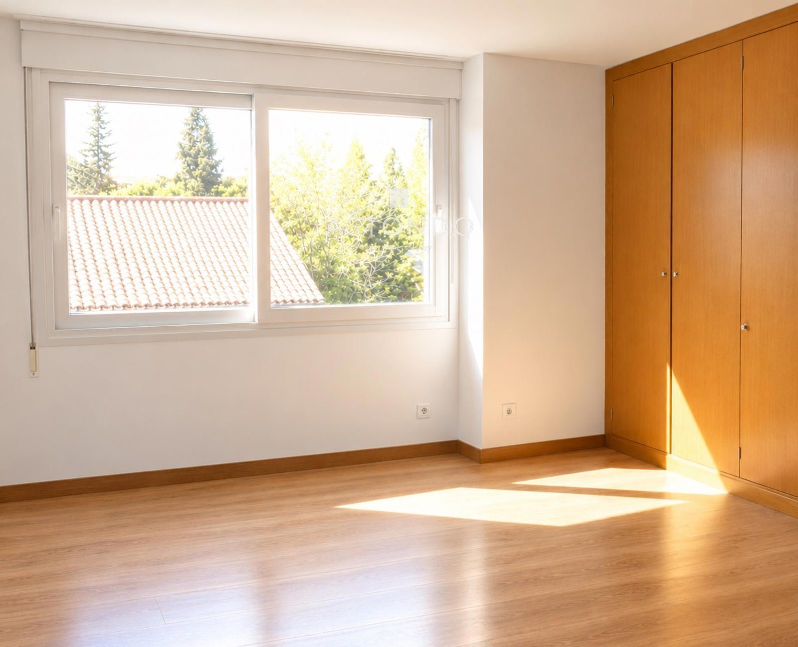 Chalet en venta conde Orgaz de 5 dormitorios, 5 baños, piscina con aerotermia - Foto 20