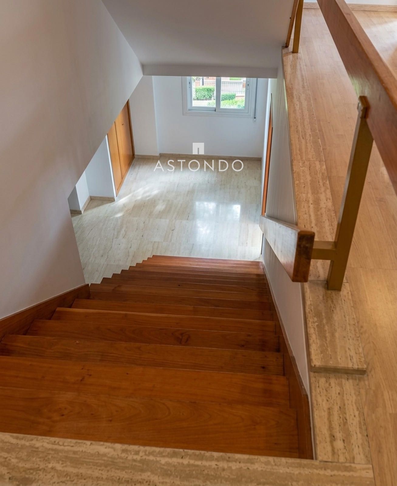 Chalet en venta conde Orgaz de 5 dormitorios, 5 baños, piscina con aerotermia - Foto 23