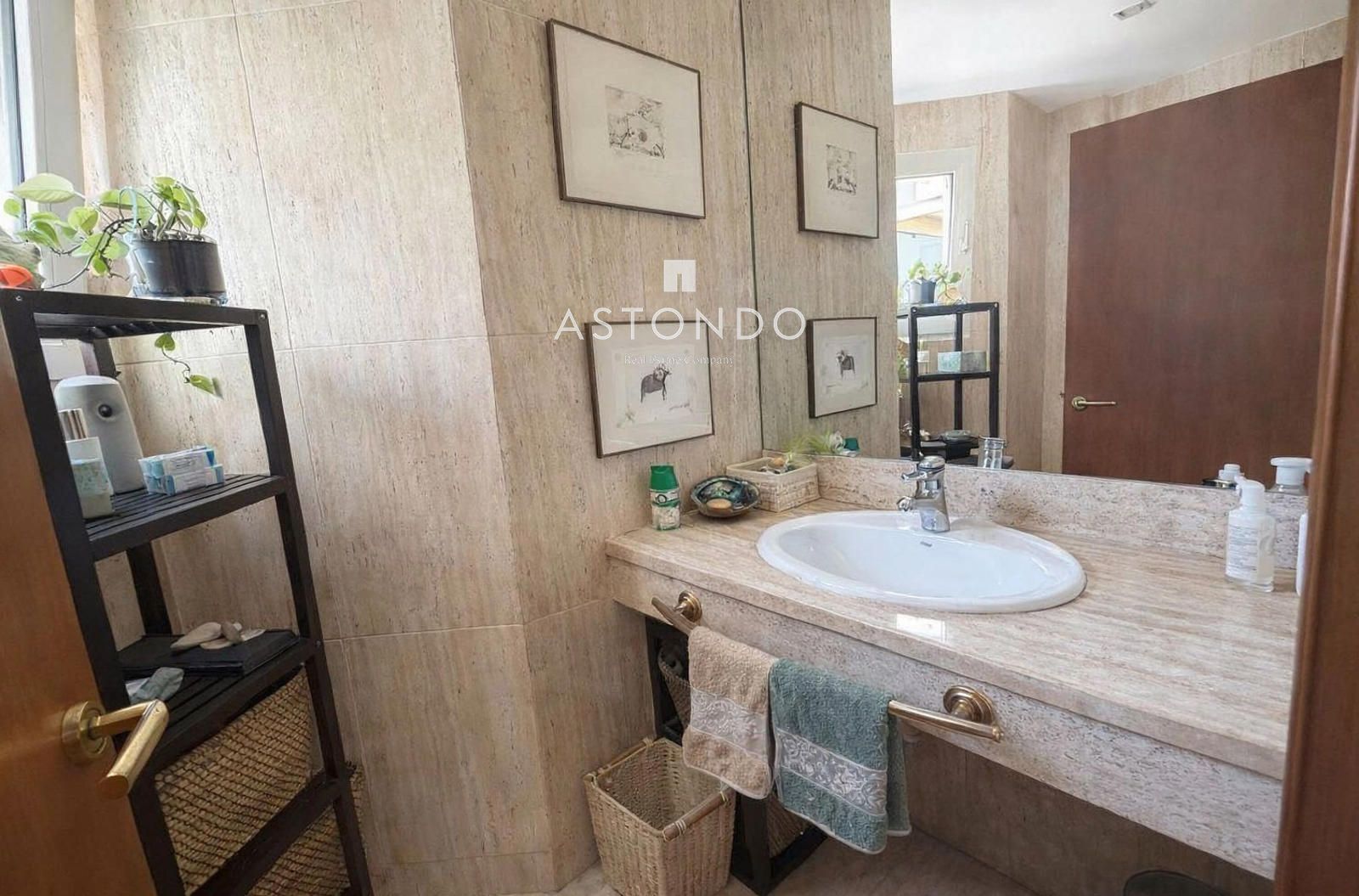 Chalet en venta conde Orgaz de 5 dormitorios, 5 baños, piscina con aerotermia - Foto 19