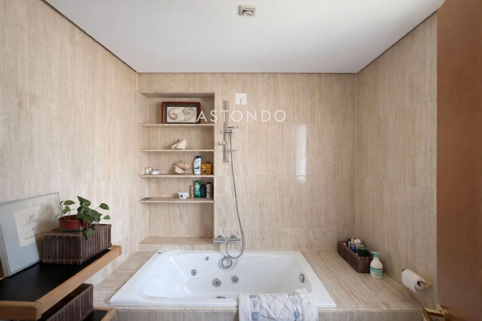 Chalet en venta conde Orgaz de 5 dormitorios, 5 baños, piscina con aerotermia - Foto 16